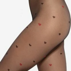 Kopen π€© GATTA Panty Lovely 20 Denier Met Zwarte En Rode Hartjes, Maat M (3) π 13 Kopen π€© GATTA Panty Lovely 20 Denier Met Zwarte En Rode Hartjes, Maat M (3) π -Beenmode Winkel 542x840 1