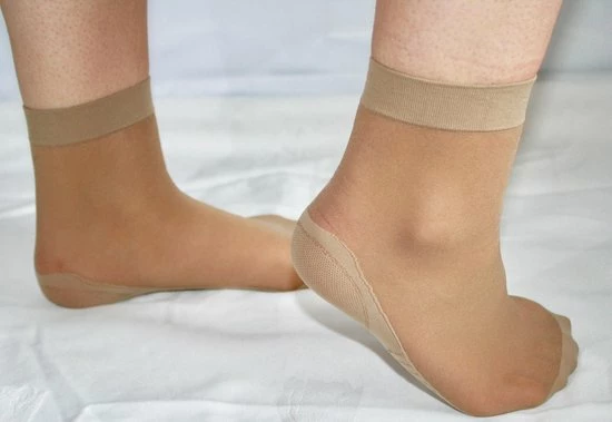 Goedkoopste π 2 Pack Fiore Gladde Pantysokjes Met Massage-effect Massage 𧦠Socks 40DEN, Natural-beige, One Size π 4 Goedkoopste π 2 Pack Fiore Gladde Pantysokjes Met Massage-effect Massage 𧦠Socks 40DEN, Natural-beige, One Size π - Afbeelding 2