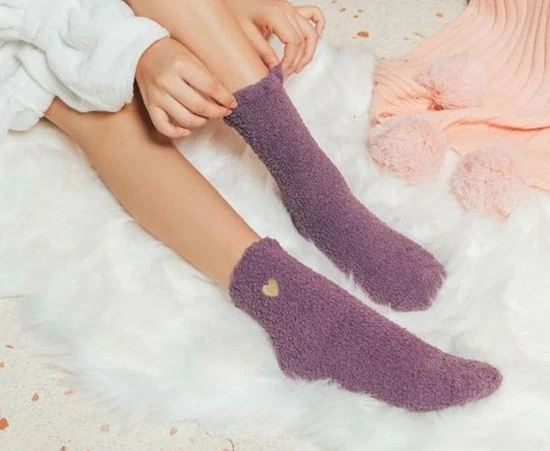 Kopen π€© GrandSock Fluffy Sokken Dames - Huisokken, Warme Winter Sokken - Print Hart - Paars 36-40 - Dikke Sokken - Extra Zacht π 5 Kopen π€© GrandSock Fluffy Sokken Dames - Huisokken, Warme Winter Sokken - Print Hart - Paars 36-40 - Dikke Sokken - Extra Zacht π - Afbeelding 3