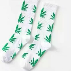 Beste deal ⌛ Merkloos Wietsokken - Cannabissokken - Wiet - Cannabis - Wit-groen - Unisex Sokken - Maat 36-45 💯