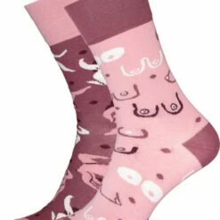 Kopen 💯 Many Mornings Sokken - Simply The Breast - Unisex - Maat: 43-46 🧨