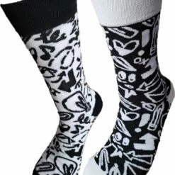 Uitgang 🎉 Merkloos Verjaardag Cadeau - Grappige Sokken - Zwart Wit Cartoon Mismatch Sokken - Leuke Sokken - Vrolijke Sokken – Valentijn Cadeau - Luckyday 🧦 Socks - Cadeau Sokken - 🧦 Socks Waar Je Happy Van Wordt – Maat 42-47 ✔️