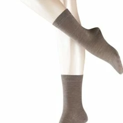 Korting 🛒 FALKE Softmerino Dik Halfhoog Comfortabel Zonder Motief Zacht Winter Warm Ondoorzichtig Merinowol Katoen Bruin Dames Sokken - Maat 39-40 🌟 -Beenmode Winkel 550x789 6