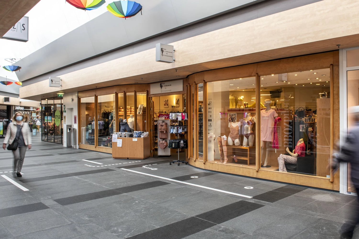 Beenmode Winkel 1 Beenmode Winkel -Beenmode Winkel 144